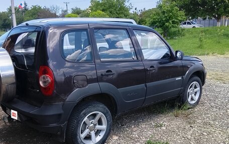 Chevrolet Niva I рестайлинг, 2012 год, 270 000 рублей, 2 фотография