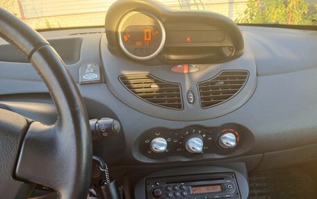 Renault Twingo II рестайлинг, 2009 год, 410 000 рублей, 2 фотография