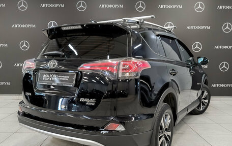 Toyota RAV4, 2019 год, 2 450 000 рублей, 4 фотография
