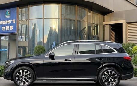 Mercedes-Benz GLC, 2024 год, 5 500 000 рублей, 2 фотография