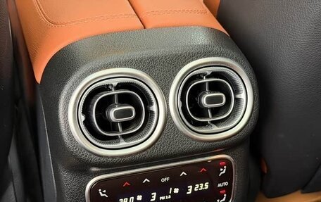 Mercedes-Benz GLC, 2024 год, 5 500 000 рублей, 12 фотография