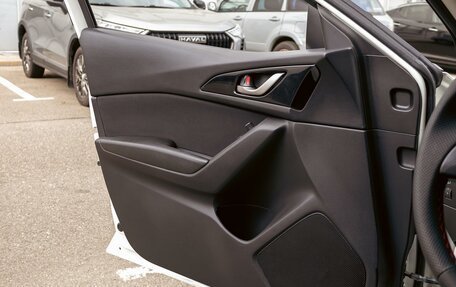 Mazda 3, 2015 год, 1 295 000 рублей, 12 фотография
