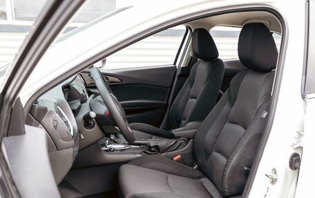 Mazda 3, 2015 год, 1 295 000 рублей, 11 фотография