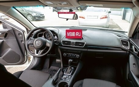 Mazda 3, 2015 год, 1 295 000 рублей, 16 фотография