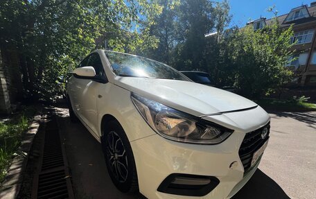 Hyundai Solaris II рестайлинг, 2018 год, 721 000 рублей, 4 фотография