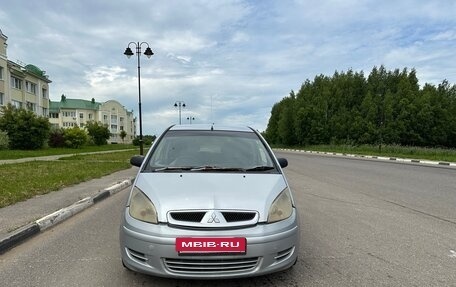 Mitsubishi Colt VI рестайлинг, 2002 год, 200 000 рублей, 3 фотография
