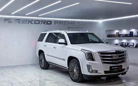 Cadillac Escalade IV, 2020 год, 6 600 000 рублей, 2 фотография