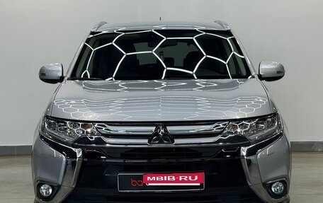 Mitsubishi Outlander III рестайлинг 3, 2015 год, 2 390 000 рублей, 3 фотография
