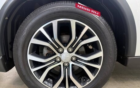 Mitsubishi Outlander III рестайлинг 3, 2015 год, 2 390 000 рублей, 11 фотография