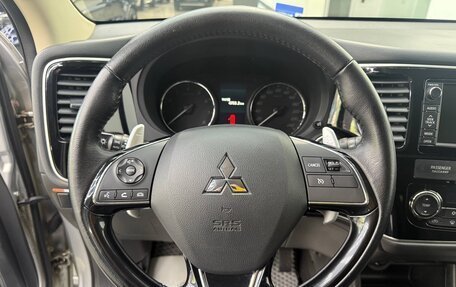 Mitsubishi Outlander III рестайлинг 3, 2015 год, 2 390 000 рублей, 34 фотография