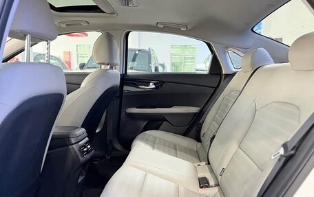 KIA K3, 2023 год, 1 840 077 рублей, 9 фотография