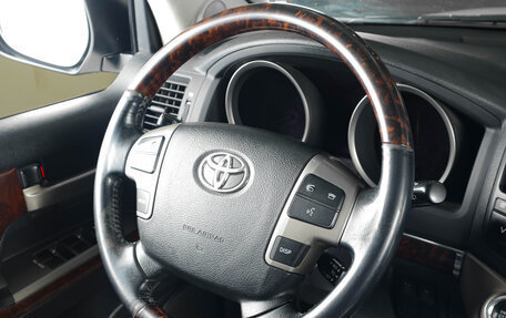 Toyota Land Cruiser 200, 2010 год, 3 159 000 рублей, 12 фотография