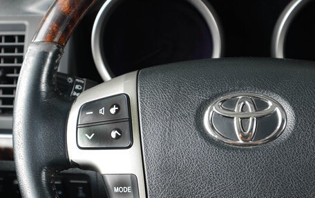 Toyota Land Cruiser 200, 2010 год, 3 159 000 рублей, 15 фотография