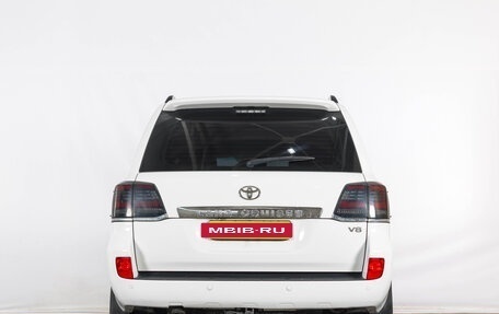 Toyota Land Cruiser 200, 2010 год, 3 159 000 рублей, 6 фотография