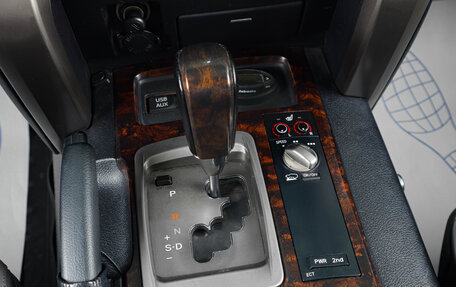 Toyota Land Cruiser 200, 2010 год, 3 159 000 рублей, 18 фотография