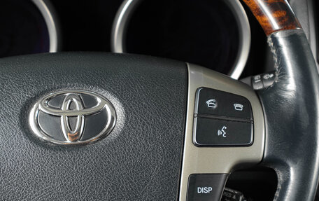 Toyota Land Cruiser 200, 2010 год, 3 159 000 рублей, 16 фотография