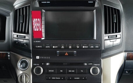 Toyota Land Cruiser 200, 2010 год, 3 159 000 рублей, 17 фотография