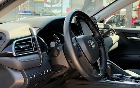 Toyota Camry, 2021 год, 3 100 000 рублей, 14 фотография