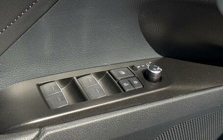 Toyota Camry, 2021 год, 3 100 000 рублей, 17 фотография