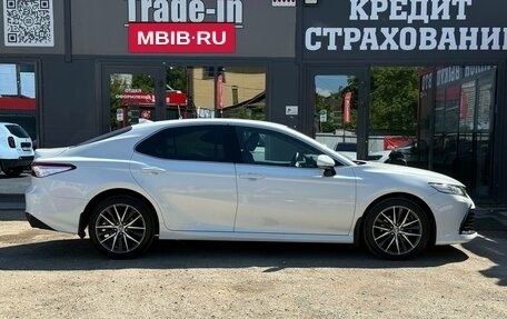 Toyota Camry, 2021 год, 3 100 000 рублей, 13 фотография