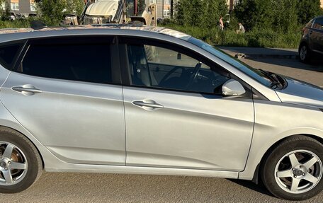 Hyundai Solaris II рестайлинг, 2012 год, 850 000 рублей, 3 фотография