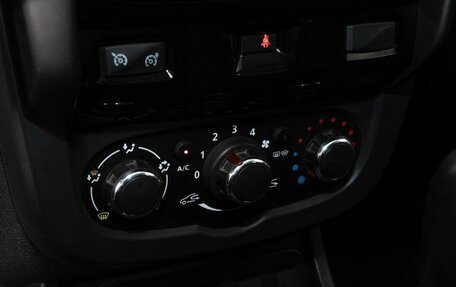 Renault Duster I рестайлинг, 2017 год, 1 298 000 рублей, 11 фотография