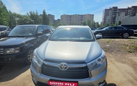 Toyota Highlander III, 2014 год, 2 950 000 рублей, 2 фотография