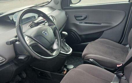 Lancia Ypsilon III (Type 846), 2012 год, 1 000 000 рублей, 7 фотография