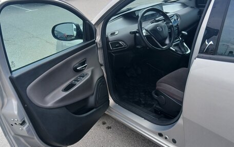 Lancia Ypsilon III (Type 846), 2012 год, 1 000 000 рублей, 6 фотография