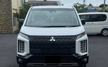 Mitsubishi Delica D:5 I, 2023 год, 2 850 000 рублей, 3 фотография