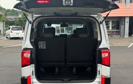 Mitsubishi Delica D:5 I, 2023 год, 2 850 000 рублей, 17 фотография