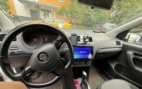Volkswagen Polo VI (EU Market), 2015 год, 1 000 000 рублей, 10 фотография