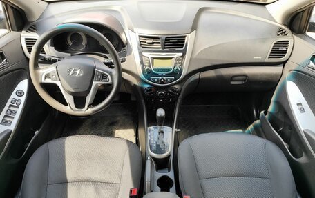 Hyundai Solaris II рестайлинг, 2013 год, 742 000 рублей, 10 фотография