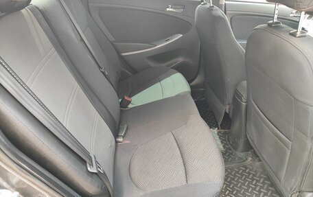 Hyundai Solaris II рестайлинг, 2013 год, 742 000 рублей, 11 фотография