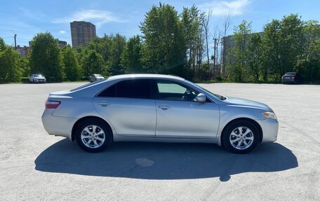 Toyota Camry, 2010 год, 990 000 рублей, 4 фотография