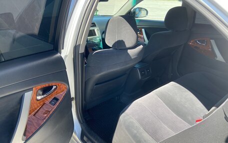 Toyota Camry, 2010 год, 990 000 рублей, 10 фотография