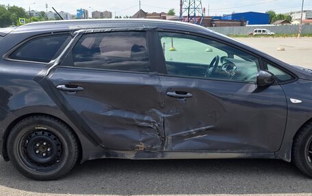 KIA cee'd III, 2016 год, 890 000 рублей, 26 фотография