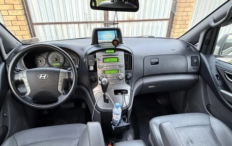 Hyundai Grand Starex Grand Starex I рестайлинг 2, 2012 год, 2 100 000 рублей, 6 фотография