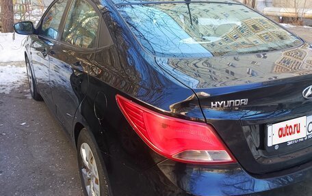 Hyundai Solaris II рестайлинг, 2015 год, 900 000 рублей, 4 фотография