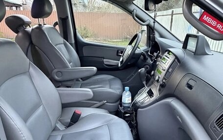 Hyundai Grand Starex Grand Starex I рестайлинг 2, 2012 год, 2 100 000 рублей, 10 фотография