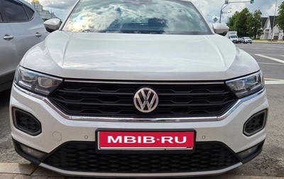Volkswagen T-Roc I, 2019 год, 1 990 000 рублей, 1 фотография