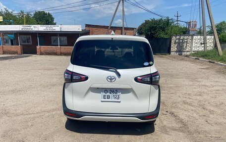 Toyota Sienta II, 2016 год, 1 450 000 рублей, 7 фотография