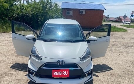 Toyota Sienta II, 2016 год, 1 450 000 рублей, 9 фотография