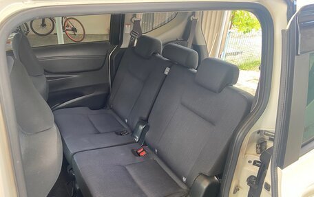 Toyota Sienta II, 2016 год, 1 450 000 рублей, 19 фотография