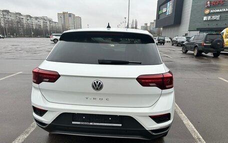 Volkswagen T-Roc I, 2019 год, 1 990 000 рублей, 3 фотография
