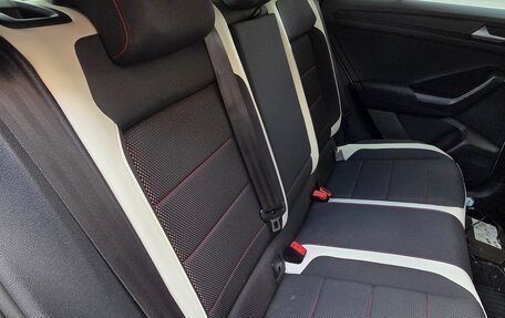 Volkswagen T-Roc I, 2019 год, 1 990 000 рублей, 6 фотография