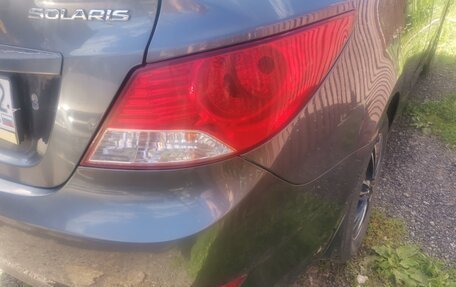 Hyundai Solaris II рестайлинг, 2012 год, 700 000 рублей, 19 фотография