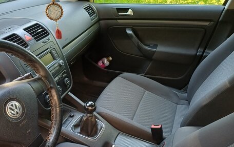 Volkswagen Jetta VI, 2006 год, 550 000 рублей, 6 фотография