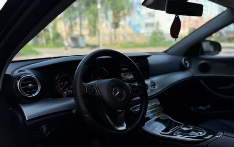Mercedes-Benz E-Класс, 2016 год, 1 950 000 рублей, 8 фотография