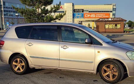 Toyota Ipsum II, 2003 год, 850 000 рублей, 3 фотография